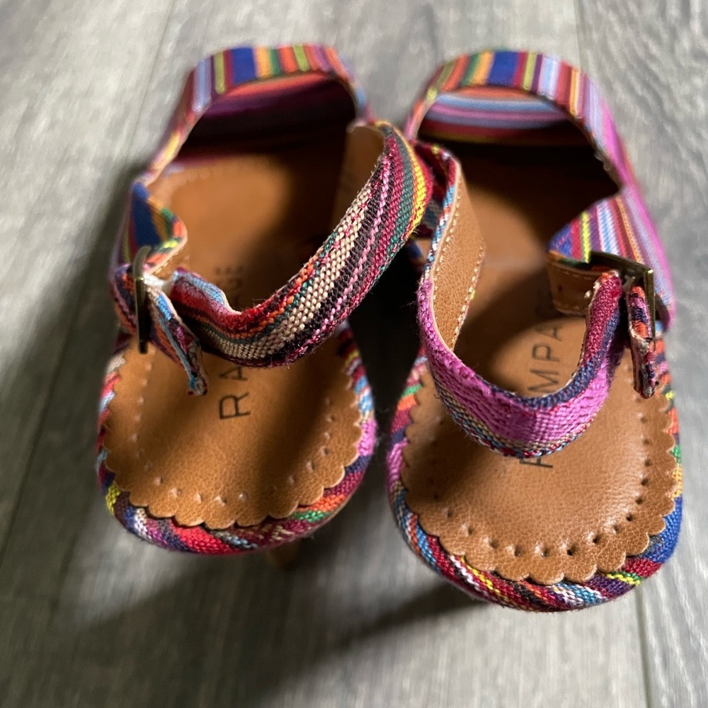 NEW tribal print slingback heels, never worn - Picture 3 of 8